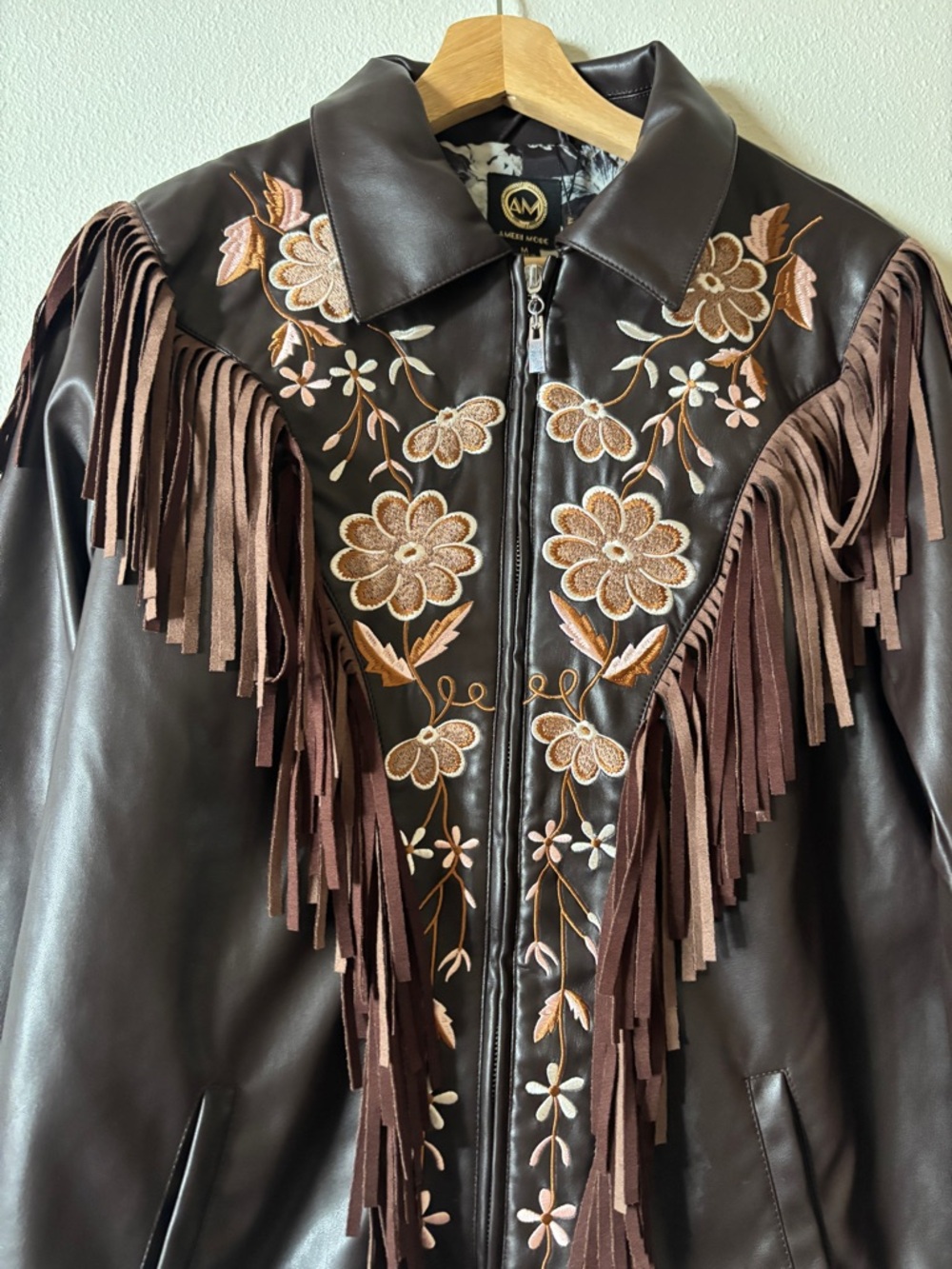 Ameri Mode NWOT Vegan Leather Embroidered Fringe Jacket Size Medium - Picture 2 of 9